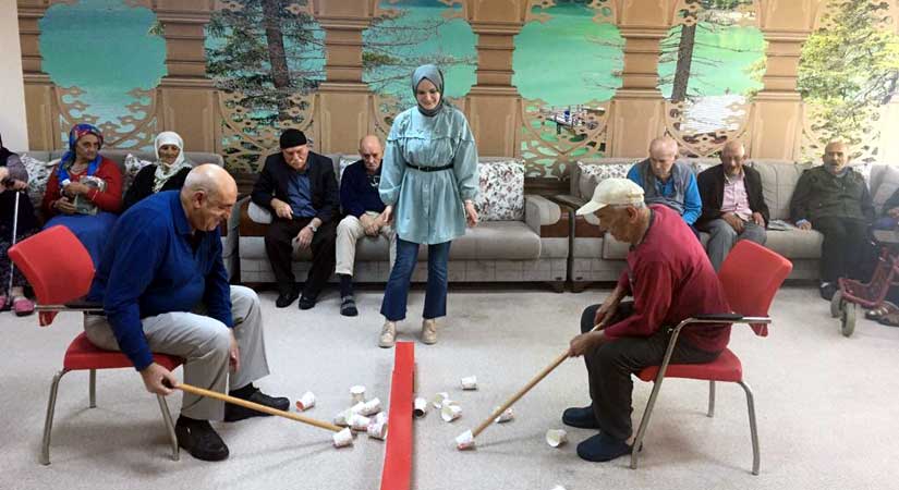 Huzurevi sakinleri unutulmadı