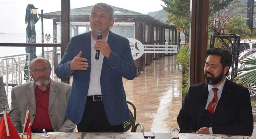 Karadere din görevlileri ile buluştu