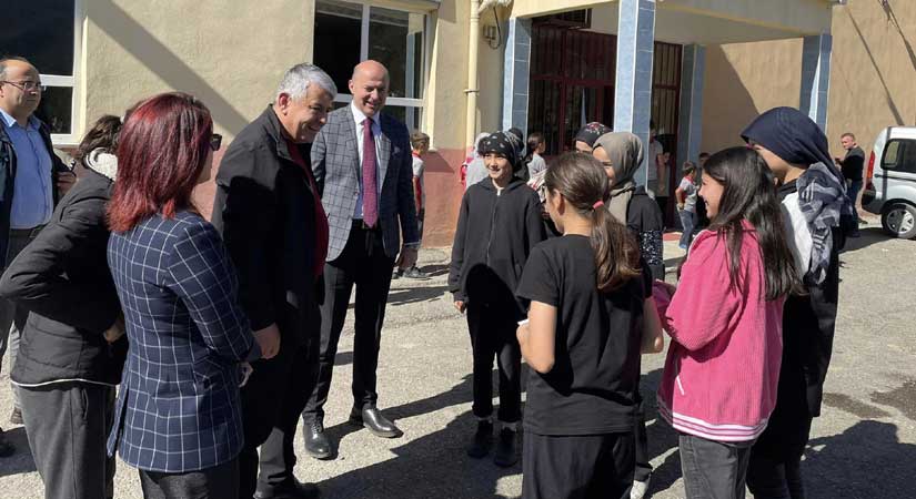 Ericekli öğrencilerle bir araya geldi