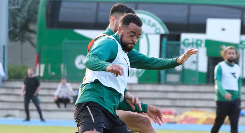 Giresunspor’da Kuwas ile yollar ayrıldı