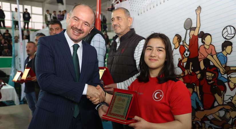 Gençler sporla buluşturuluyor