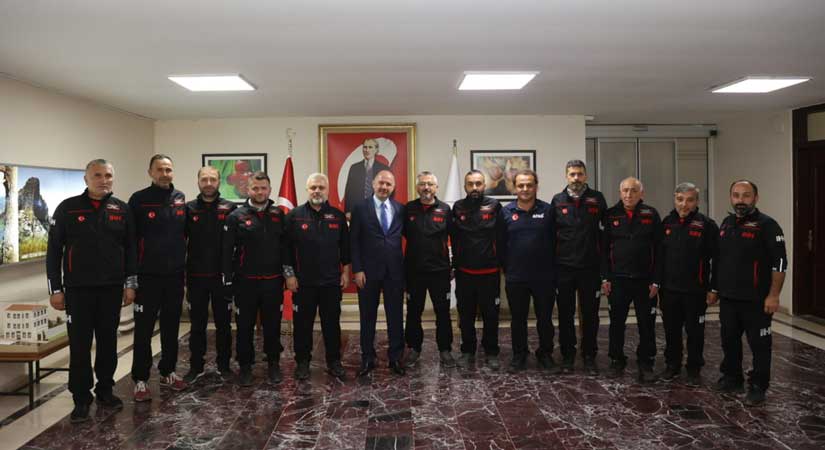 İHH heyetinden Serdengeçti’ye ziyaret