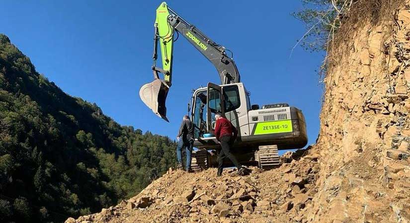 Espiye Ericek yolunda çalışmalar sürüyor