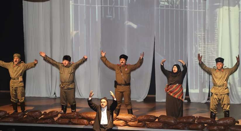 Giresunlu gaziler ve şehit yakınlarından gurur verici tiyatro oyunu