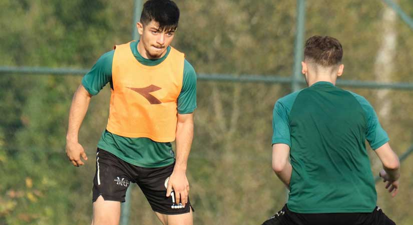 Ligin dibine demirledik!