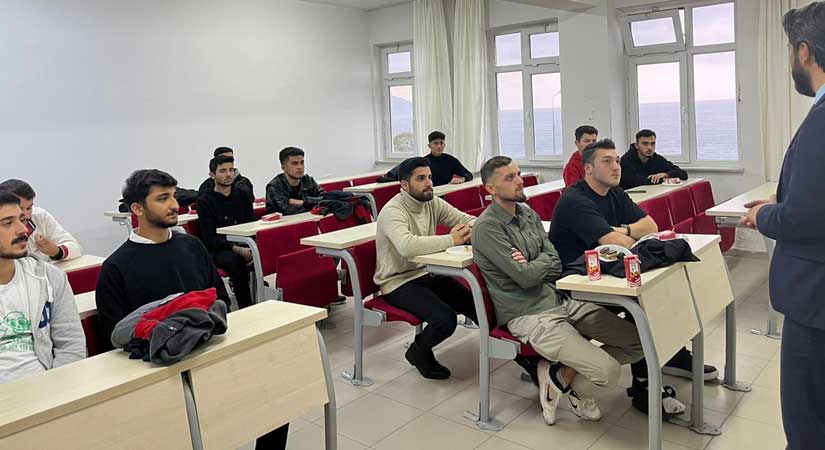 Gülbe, MYO’da eğitim gören öğrenciler ile  buluştu