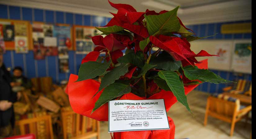 Şenlikoğlu öğretmenlerle kahvaltıda buluştu