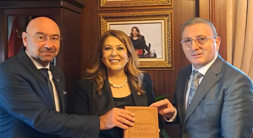 Giresun’da Ticaret Tarihi kitabı takdim ettiler