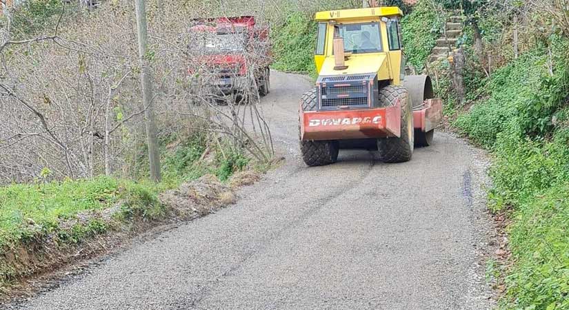 Mahalle yolları betonla kaplanıyor