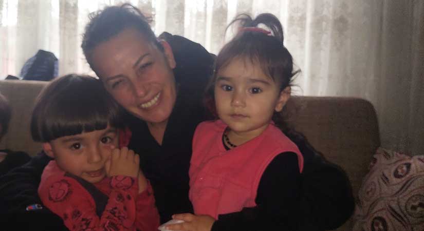 Yoksulluk en çok çocukları derinden etkiliyor