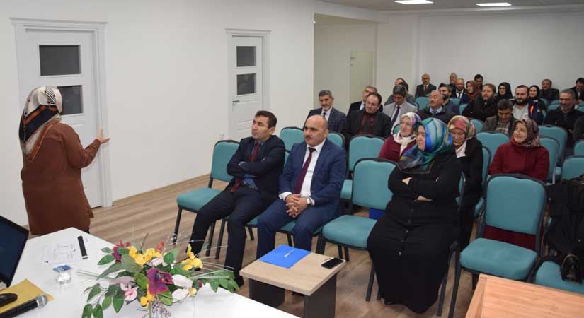 Müftülükten ‘kadına yönelik şiddetle mücadele’ semineri