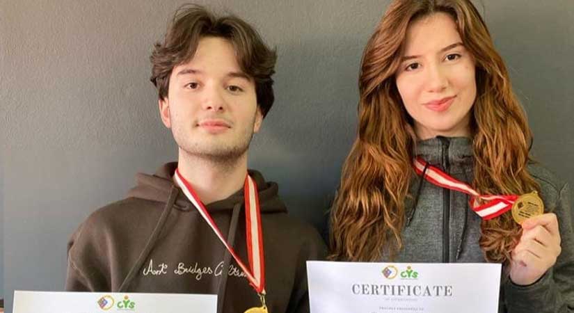 Fen Lisesi öğrencilerden madalya üzerine madalya