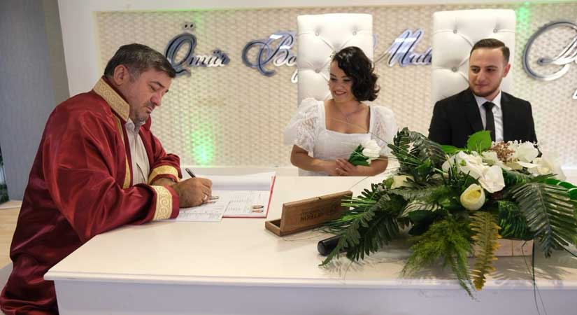 2023 yılında bine yakın çift mutluluğa “Evet” dedi