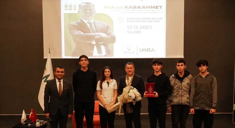 Öğrenciler sordu, Karaahmet cevapladı