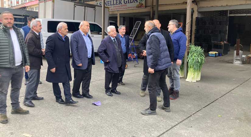 Karaosmanoğlu: Sebze ve Meyve Hali yetersiz