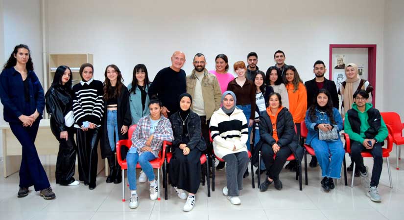 Gazeteci Kekül, deneyimlerini paylaştı