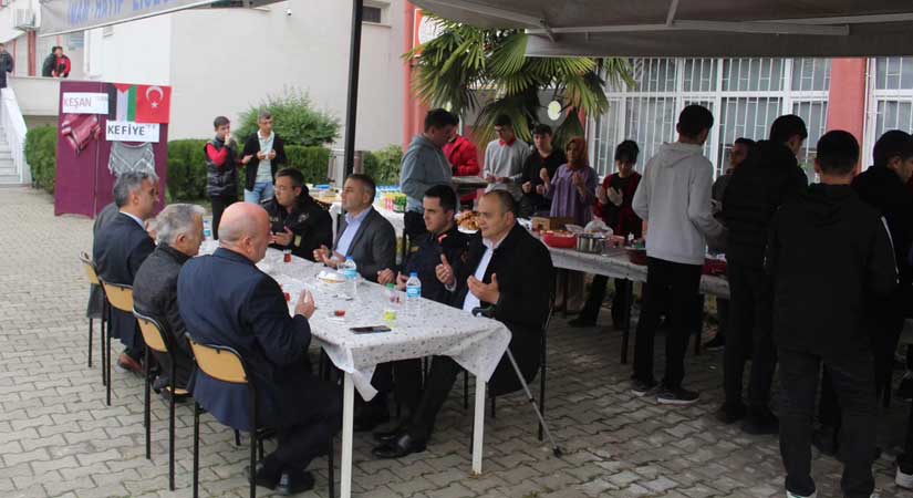 Tirebolular Filistin’e yardım eli uzattı