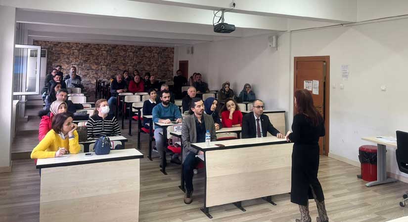 Türkçe öğretmenlerine seminer