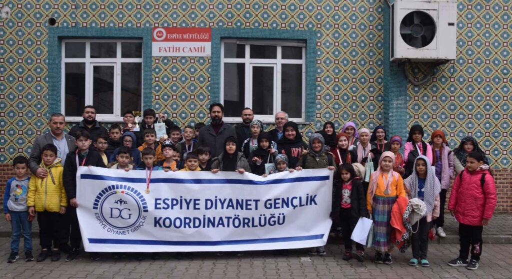 Espiye’de öğrenciler kampa ilgi gösterdiler