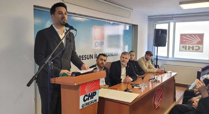 Kenetlenmeye davet edip, çekildi