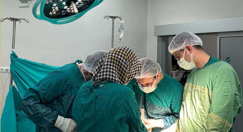 İlk kez diz protezi operasyonu yapıldı