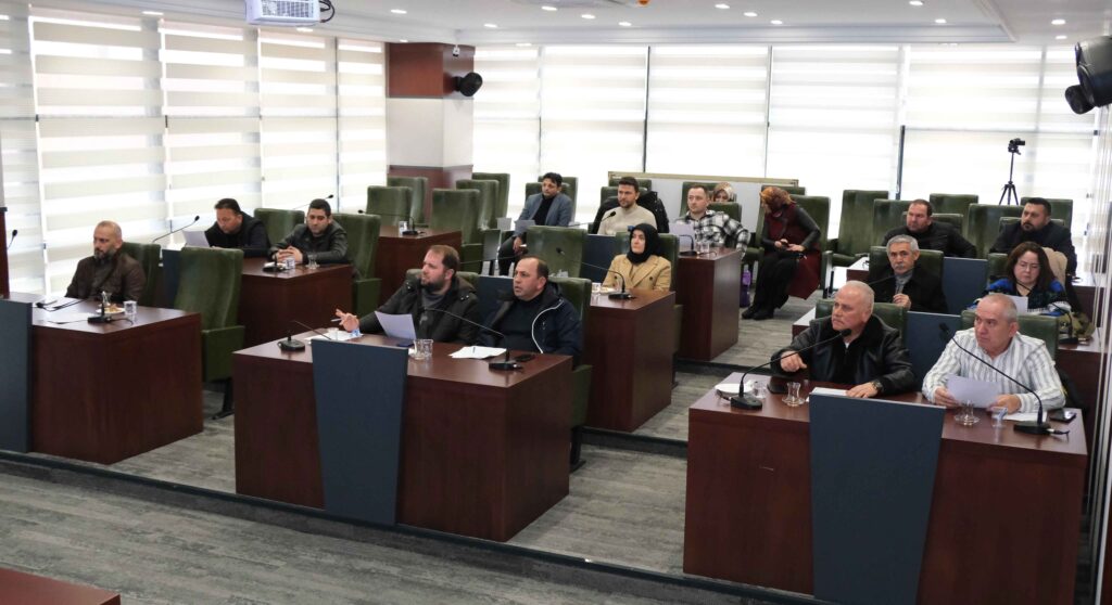 Yakar: 2 mahallemize son dokunuşları yapıyoruz