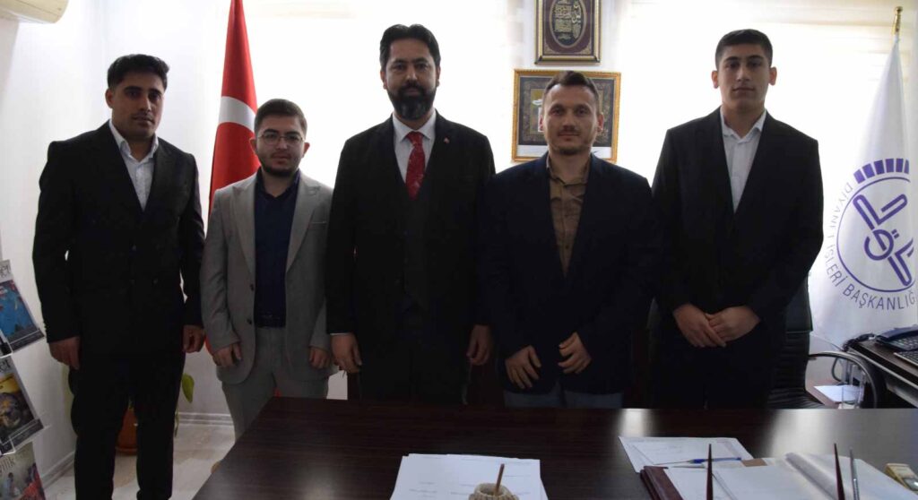 Öğrencilerin hafızlık sevinci