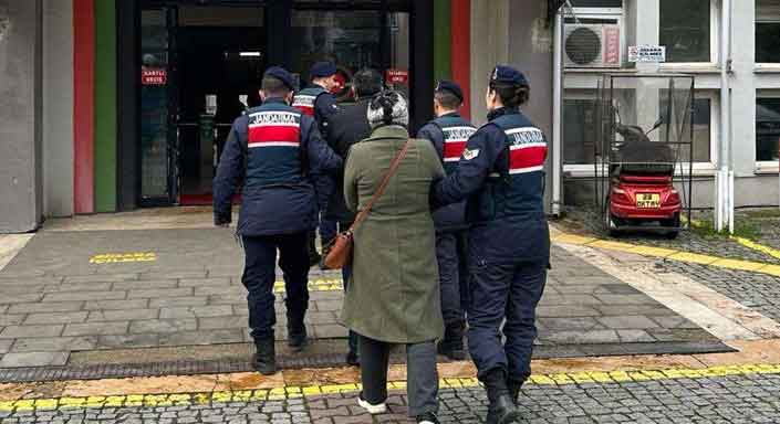 Evden hırsızlık zanlılarından birisi tutuklandı