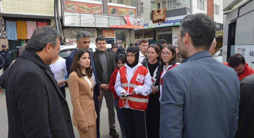 Kaymakam Ünlü, kan bağışı çağrısı yaptı