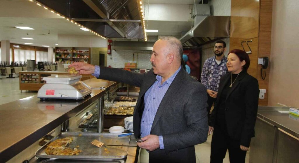 KYK Genel Müdürü yurtları denetledi