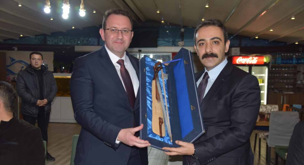 Kaymakam Özsoy kemençe ile uğurlandı