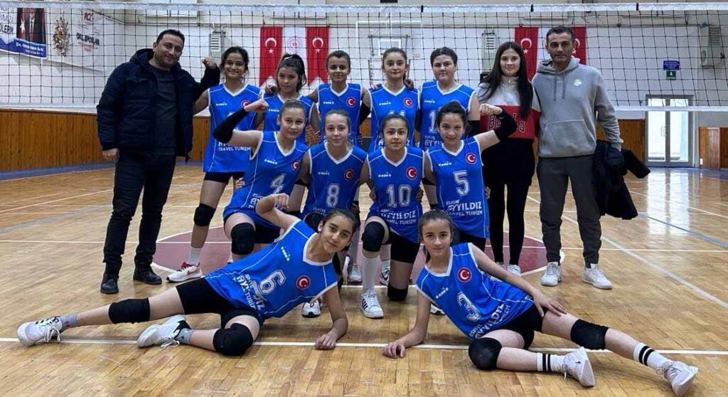 Voleybolda başarı haberi geldi