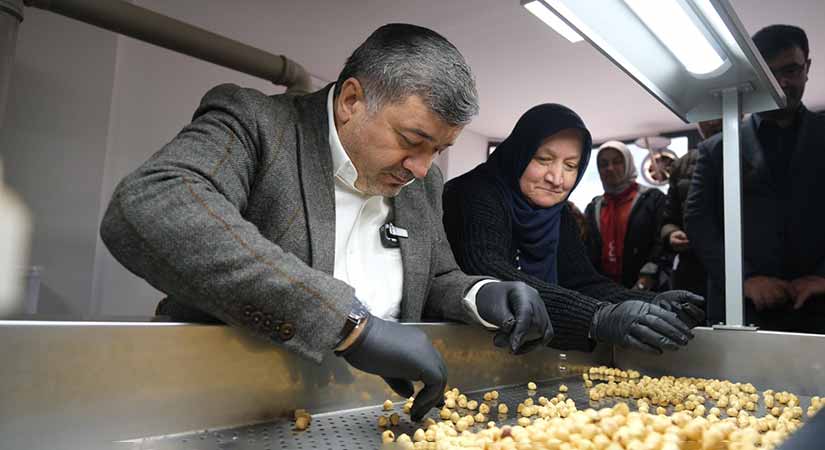 Başkan Şenlikoğlu, esnafın ve vatandaşların yanında!