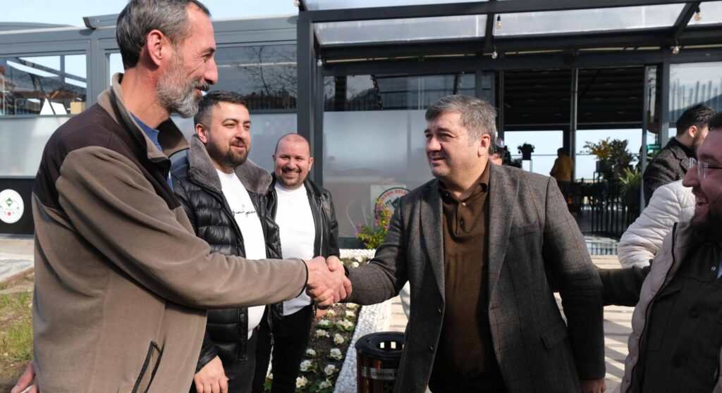 Şenlikoğlu’na şoförlerden tam destek