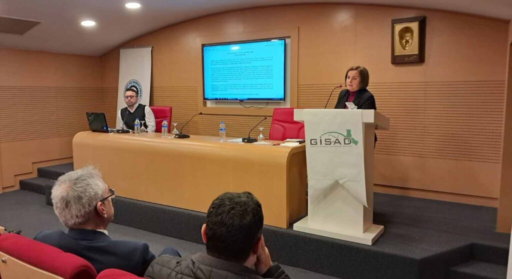 Sorunlar ve uygulamalar istişare edildi