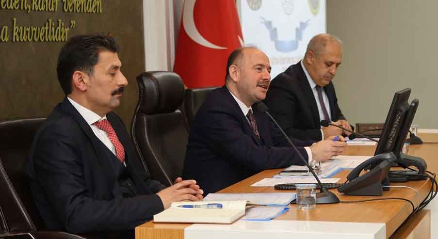 Serdengeçti: Okullarımız, toplumun sinir uçlarıdır