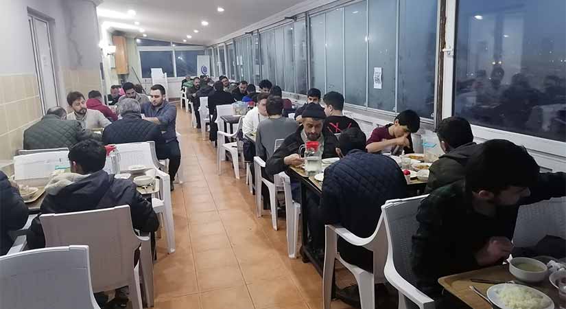 İhtiyaç sahibi aileler için iftar