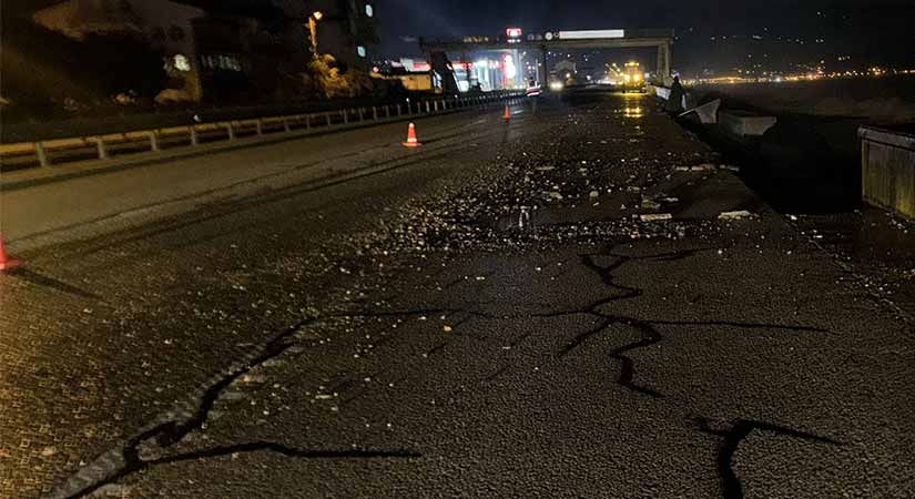 Tirebolu’da deniz taşkını