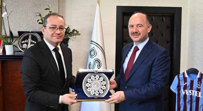 Vali Serdengeçti Trabzon’da bir dizi ziyaret gerçekleştirdi