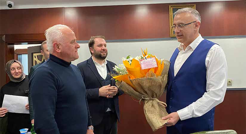 Başkan Yakar Son Meclis Toplantısını yaptı