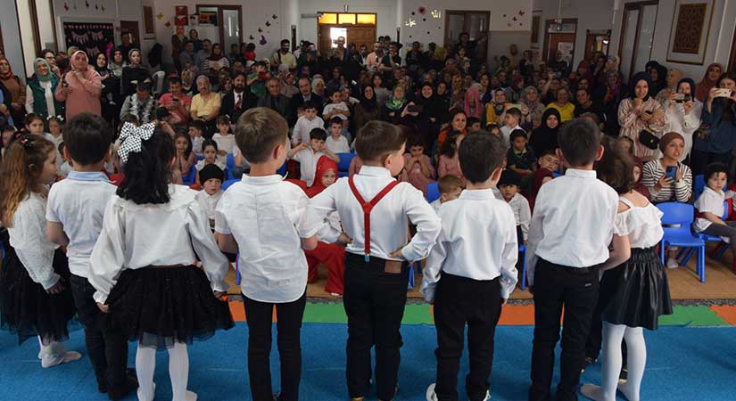 Minik Öğrencilerin 23 Nisan Bayramı Sevinci