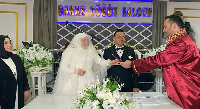 Hasbi Dede’den ilk nikah
