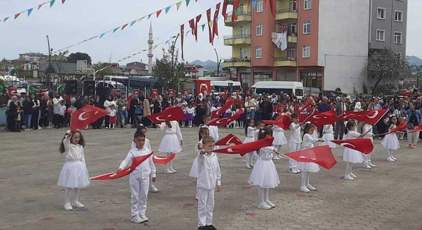 23 Nisan Espiye’de kutlandı