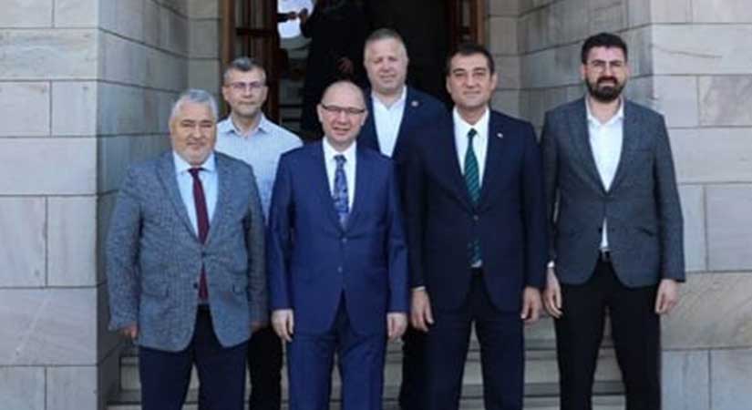 Vali Serdengeçti’den Başkan Köse’ye ziyaret