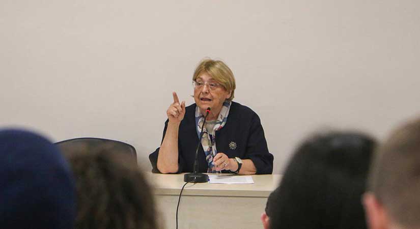 Prof. Dr. Reyhan Ayşen Wolff’dan “Mülakat Teknikleri” Semineri