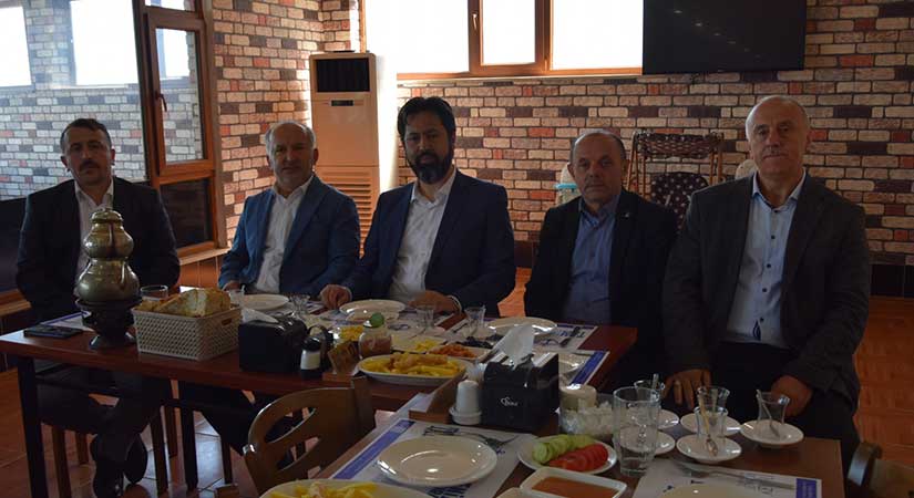 Diyanet-Sen Üyeleri Kahvaltıda Buluştu