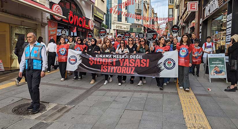 Eğitim-Bir-Sen’den şiddete sessiz protesto