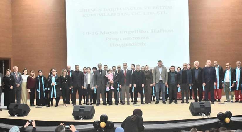 Engelli bireylere alkış yağmuru