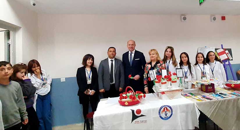 TÜBİTAK 4006 A Bilim Fuarı Açıldı