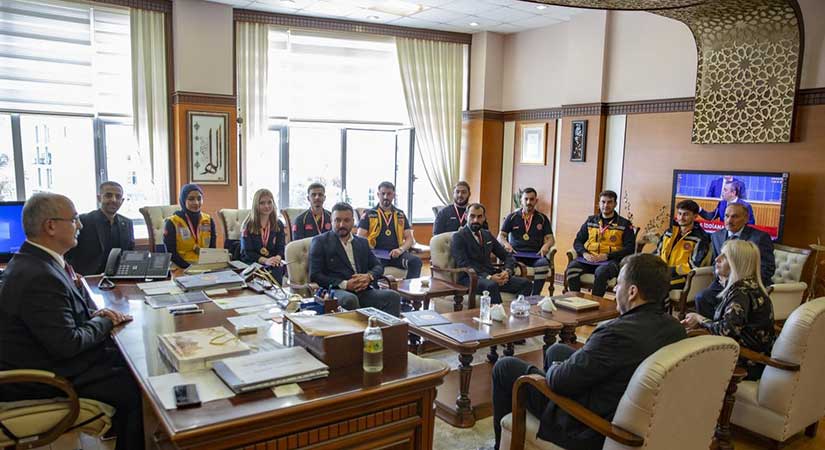 GRÜ Öğrencileri Tralli Travma Rallisi’nde üçüncü oldu